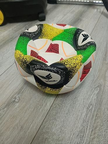 искусств: Футбольный мяч Erima. размер 4 качество — 2