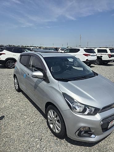 какие авто надежные: Chevrolet Spark: 2017 г., Бензин, Хэтчбэк — 3