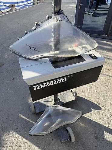 краун фары: Комплект передних фар Toyota 2010 г., Б/у, Оригинал — 1