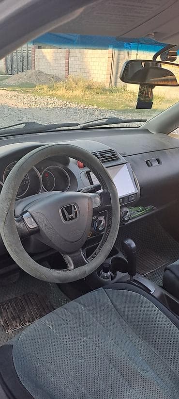 Продажа авто: Honda Jazz: 2003 г., 1.4 л, Вариатор, Бензин, Хэтчбэк — 5