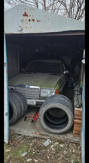 баа: Mercedes-Benz W123: 1982 г., 2 л, Кол менен иштөөчү, Бензин, Седан — 6