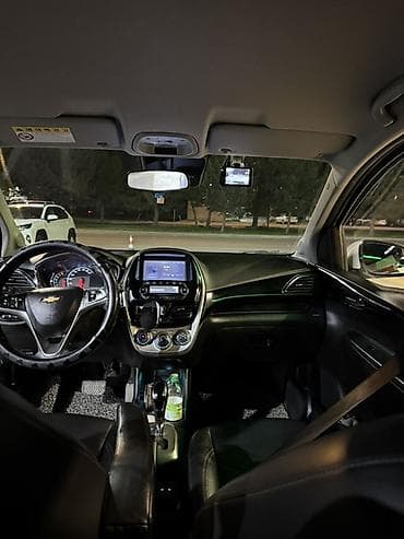 Унаа сатуу: Chevrolet Spark: 2018 г., 1 л, Вариатор, Бензин, Хетчбек — 4