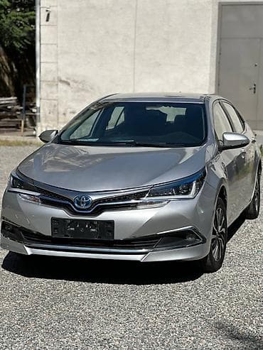 Toyota Corolla: 2019 г., 1.8 л, Автомат, Электромобиль, Седан — 1