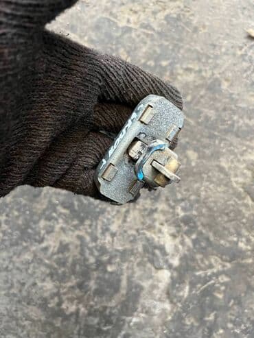 реставрация бронированных дверей: Toyota Sequoia ограничитель двери, Тойота Секвоя дверной ограничитель — 3