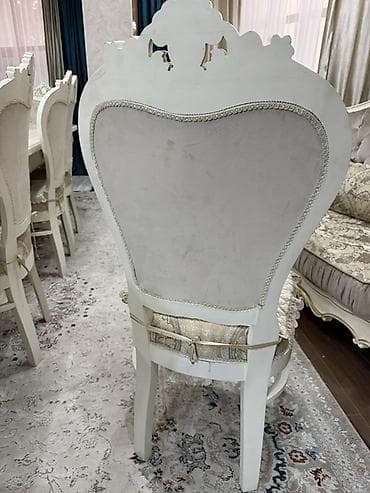 Эмерек: Конок бөлмөсү үчүн үстөл жана отургуч, Колдонулган, Өзү алып кетүү, түсү - Ак — 5