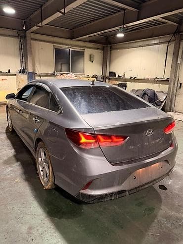 banzai: Крышка багажника Hyundai, Б/у, Оригинал — 2