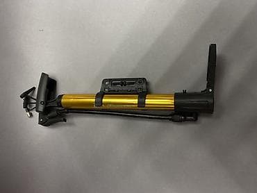 Портативный велосипедный насос с шлангом и креплением на раму — 3