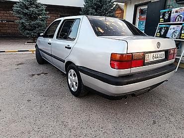 купить вента: Volkswagen Vento: 1993 г., 2 л, Механика, Бензин, Седан — 5