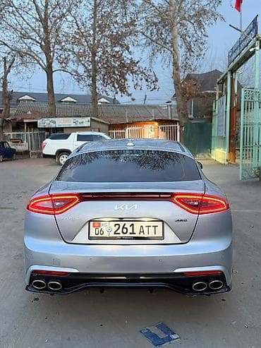 Kia Stinger: 2017 г., 2 л, Автомат, Бензин, Лифтбек — 7