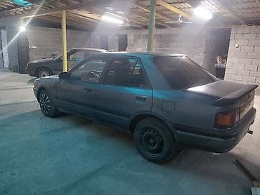 кызыл бирдик: Mazda 323: 1989 г., 1.6 л, Кол менен иштөөчү, Бензин, Седан — 3
