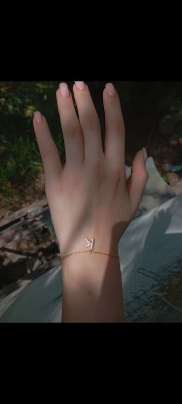 свадебное платья для беременных: Тоненький очень аккуратный, женственный браслет с буквой К размер — 1