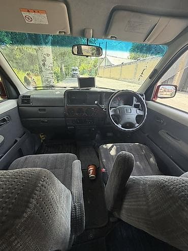 машина на 300000: Honda Stepwgn: 2001 г., Механика, Бензин, Минивэн — 5