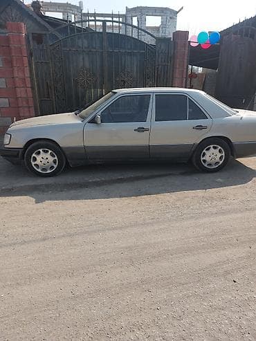 bmw x5 2015: Mercedes-Benz W124: 1990 г., Седан — 2