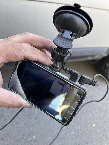 4 вд: Продаю видео регистратор все работает сзади и спереди — 1