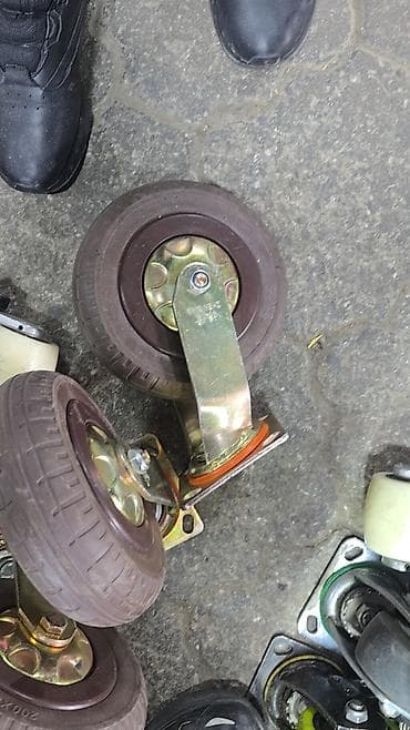 салазки для мебели: Колеса для тачек и тележек — 3