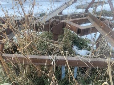 набор ключи: Колёсный трактор с кабиной, красный. Основные характеристики и — 5