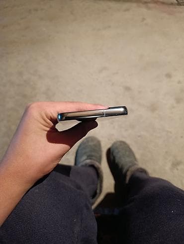 aphone 12 mini: Samsung Galaxy S22 Plus, Б/у, 256 ГБ, цвет - Черный, 1 SIM, 2 SIM, eSIM — 5