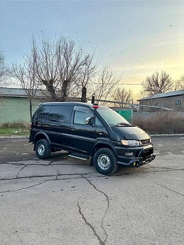 audi a4: Mitsubishi Delica: 2005 г., 3 л, Автомат, Газ, Минивэн — 6