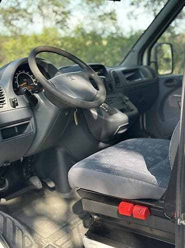 mini jack: Mercedes-Benz Спринтер: 2005 г., 2.7 л, Автомат, Дизель, Бус — 10