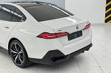 bmw e23: BMW 530: 2023 г., Бензин, Седан — 4