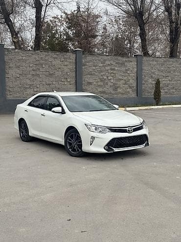 Toyota Camry: 2017 г., 2.5 л, Автомат, Бензин at lalafo.kg Toyota Camry: 2017 г., 2.5 л, Автомат, Бензин
