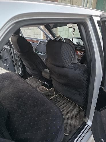 винтажные машины: Mercedes-Benz W124: 1994 г., 2 л, Механика, Бензин, Седан — 7