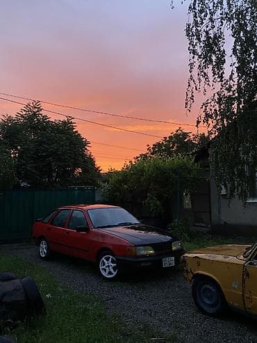 Продажа авто: Ford Sierra: 1990 г., 1.8 л, Механика, Бензин, Седан — 4