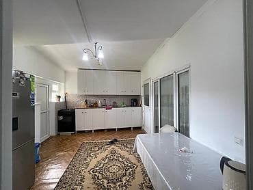 дом в гроздь: Дом в ж/м Арча-Бешик, 7 комнат, общая площадь 128 м². Участок 6 соток — 4