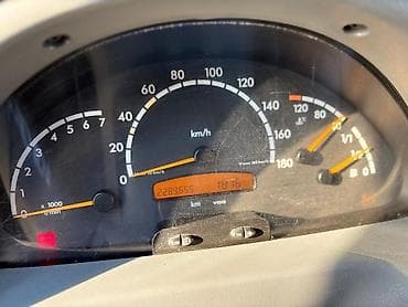 ваз 2104 бу: Грузовик, Mercedes-Benz, Стандарт, 3 т, Б/у — 8