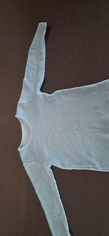 кийим мурской: Балдар көйнөгү, түсү - Жашыл, Колдонулган — 1