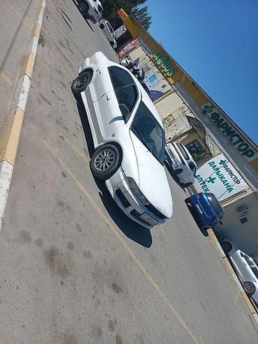 Mitsubishi Galant: 2002 г., Седан