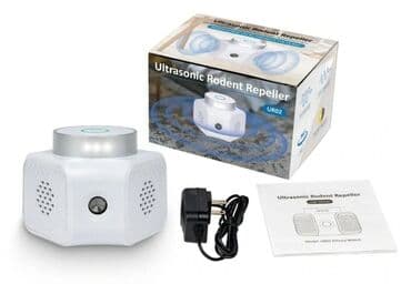 прибор для отпугивания мышей: Ультразвуковой отпугиватель грызунов. На eBay он стоит 25$. По этой — 1