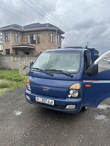 Заказать Хендай портер, Вывоз строй мусора, C грузчиком at lalafo.kg Заказать Хендай портер, Вывоз строй мусора, C грузчиком