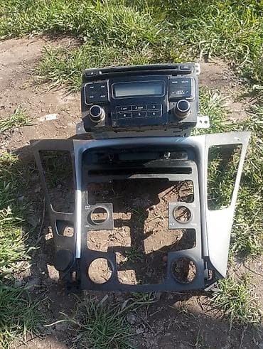 Скупка катализаторов: Магнитола и центральная консоль (панель) для автомобиля Hyundai — 1