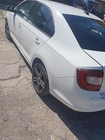 lancer evolution: Skoda Rapid: 2018 г., 1.6 л, Механика, Бензин, Седан — 7