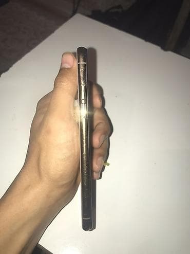 core i5 9400f: IPhone Xs, Золотой — 4