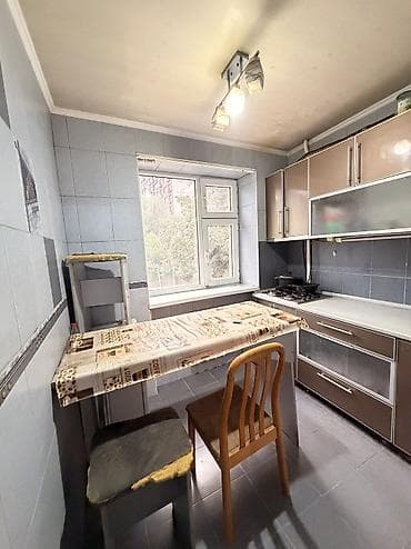 58: 2 комнаты, 49 м², 2 этаж, Старый ремонт — 3