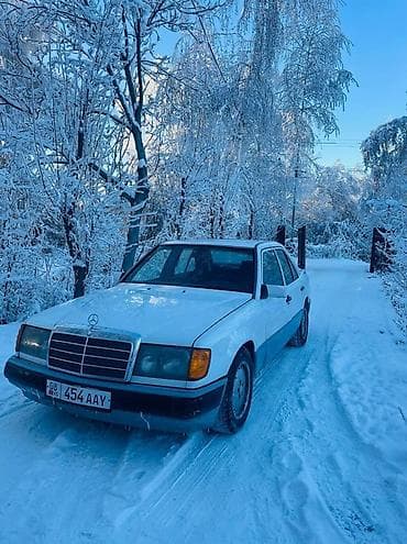 mers e124: Mercedes-Benz W124: 1991 г., 2 л, Механика, Бензин, Седан — 5