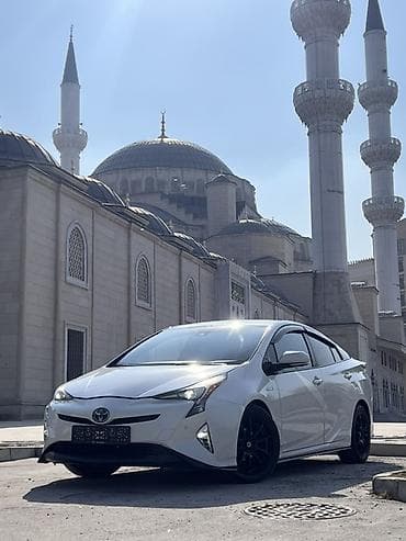 jet auto: Toyota Prius: 2018 г., 1.8 л, Вариатор, Гибрид, Хэтчбэк — 1