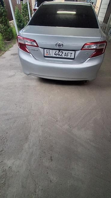 01: Toyota Camry: 2012 г., Бензин, Седан — 5