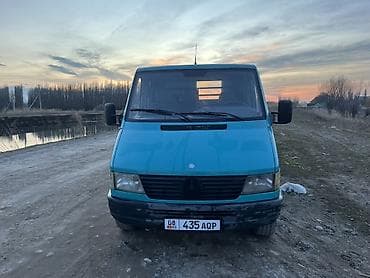 автомобиль рассрочку: Грузовик, Mercedes-Benz, Дубль — 2