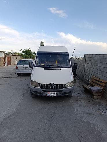 кабина на мото: Mercedes-Benz Спринтер: 2002 г., 2.2 л, Механика, Дизель, Фургон — 1