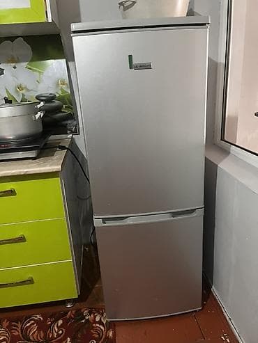 штатив лампа: Холодильник двухкамерный Jangard (серебристый цвет). Основные — 3