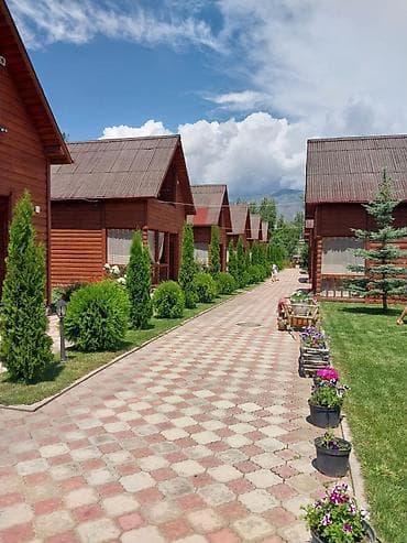 Гостиницы на Иссык-Куле: Гостевой дом на Иссык-Куле, У, Кара-Ой (Долинка), 7 мест — 7