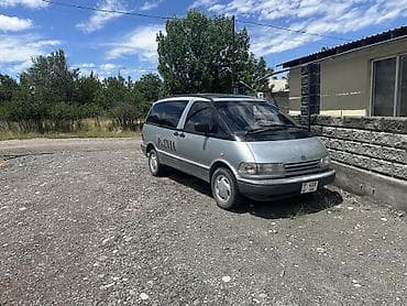 Toyota Previa: 1992 г., 2.4 л, Механика, Бензин, Минивэн — 7