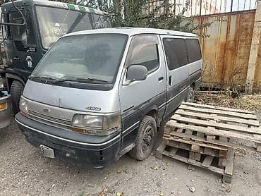 prius plus: Toyota Hiace: 1993 г., Минивэн — 1