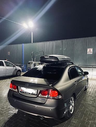 х5 4 8: Honda Civic: 2009 г., 1.5 л, Автомат, Гибрид, Седан — 6