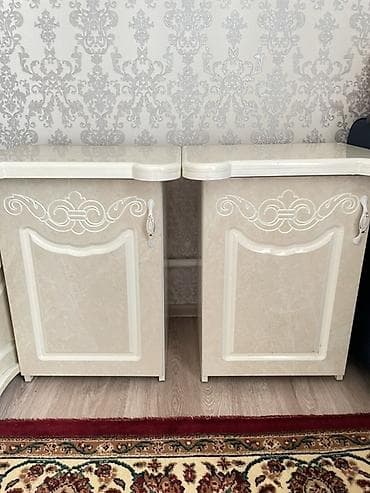 стильные картины для интерьера: Спальный гарнитур в классическом стиле Состав комплекта: - Кровать — 3