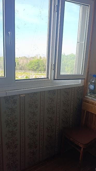 продаю квартиру 12 мкр: 2 комнаты, 53 м², 106 серия, 6 этаж, Старый ремонт — 9