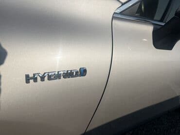 срочно продаю в связи с переездом: Toyota Venza: 2021 г., 2.5 л, Автомат, Гибрид, Кроссовер — 12